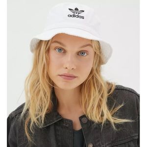 Adidas ‘90’s Bucket Hat